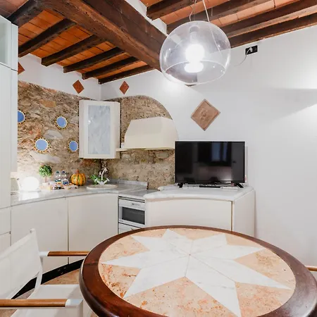 Apartment 07 *
